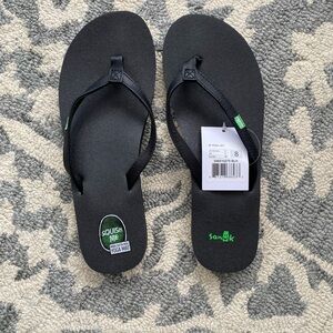 Sanuk Black Flip Flops